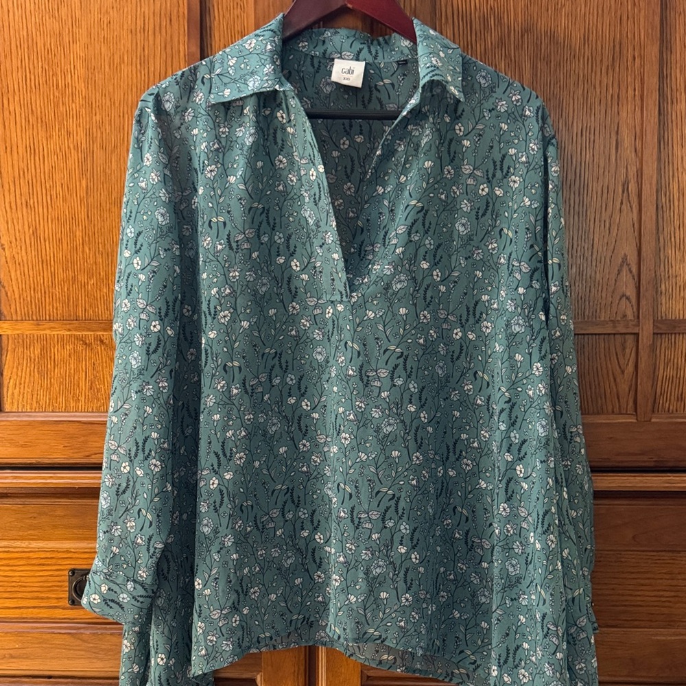 CAbi Chase Blouse Field of Flowers V-Neck Oversized Sheer Top #3761 GrandmaCore